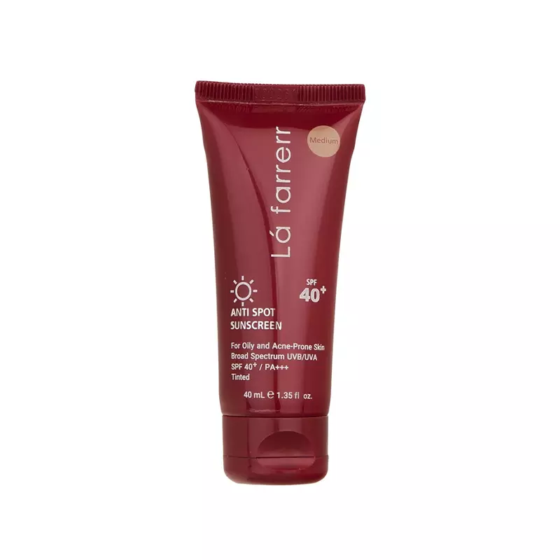 کرم ضد آفتاب رنگی و ضدلک لافارر برای پوست چرب SPF40
